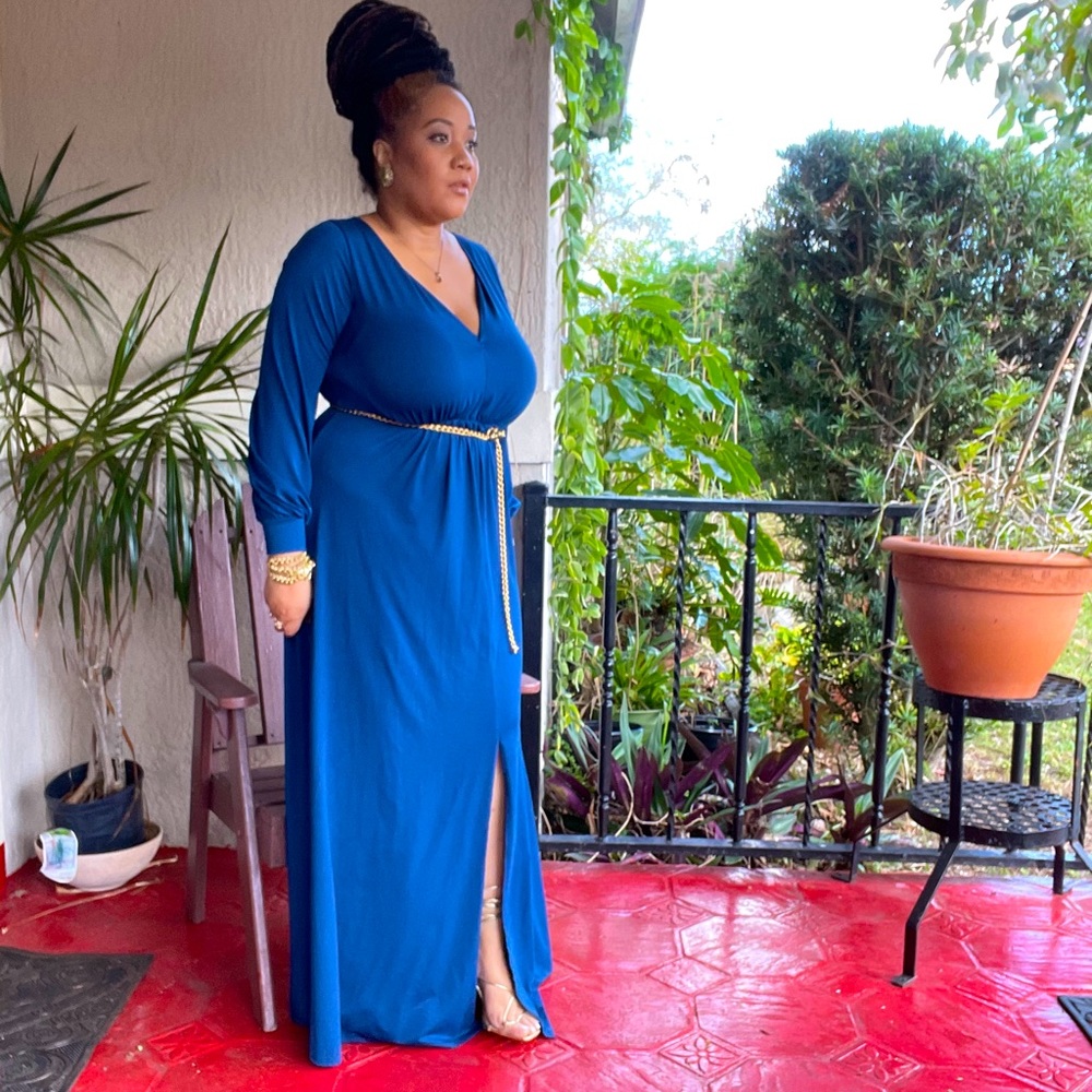 Vintage V Neck Maxi Dress (Med/Large)